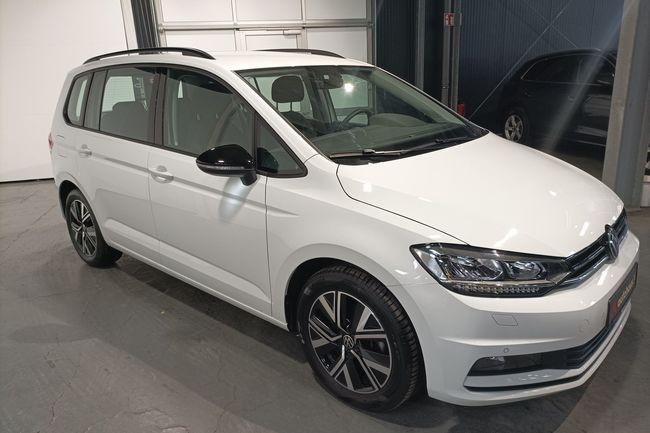 VW Touran 1.5 TSI Highline (EURO 6d) Gebrauchtwagen