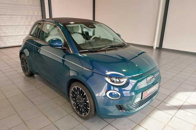 Fiat 500e C La Prima 42 kWh Gebrauchtwagen