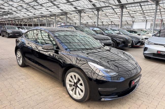 Tesla Model 3 Long Range Dual 75 kWh AWD Gebrauchtwagen
