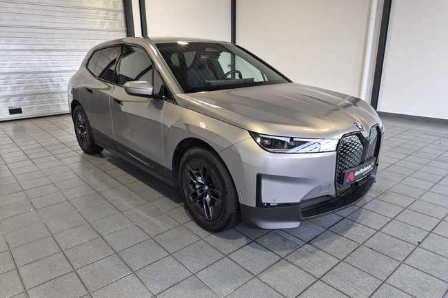 BMW iX xDrive40 Gebrauchtwagen