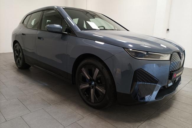 BMW iX xDrive40 Gebrauchtwagen