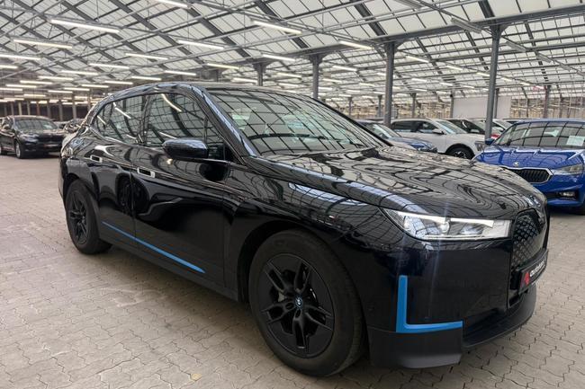 BMW iX xDrive40 76,6 kWh Gebrauchtwagen